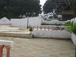 1961 nous arrivons au bord de la piscine.